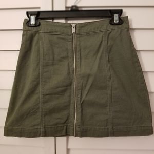 💖 3/$20 H&M Divided olive green denim mini skirt